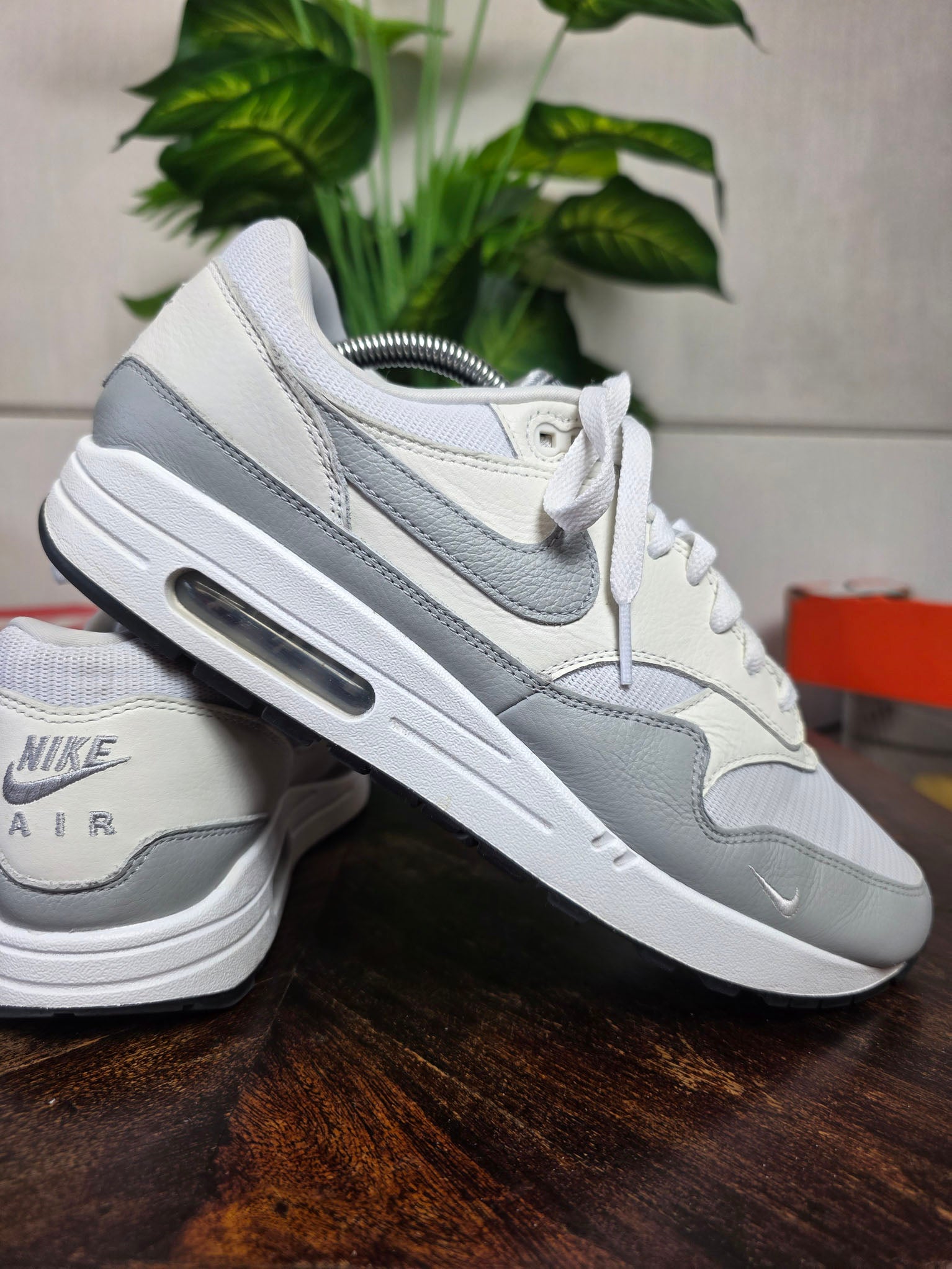 Nike Air Max 1 Grey White maat 44,5