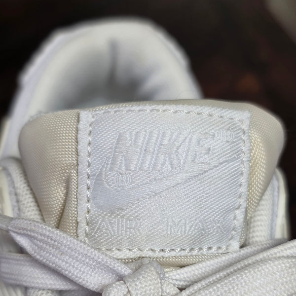 Nike Air Max 90 Triple White maat 37,5