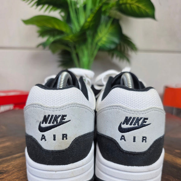 Nike Air Max 1 Black White maat 41