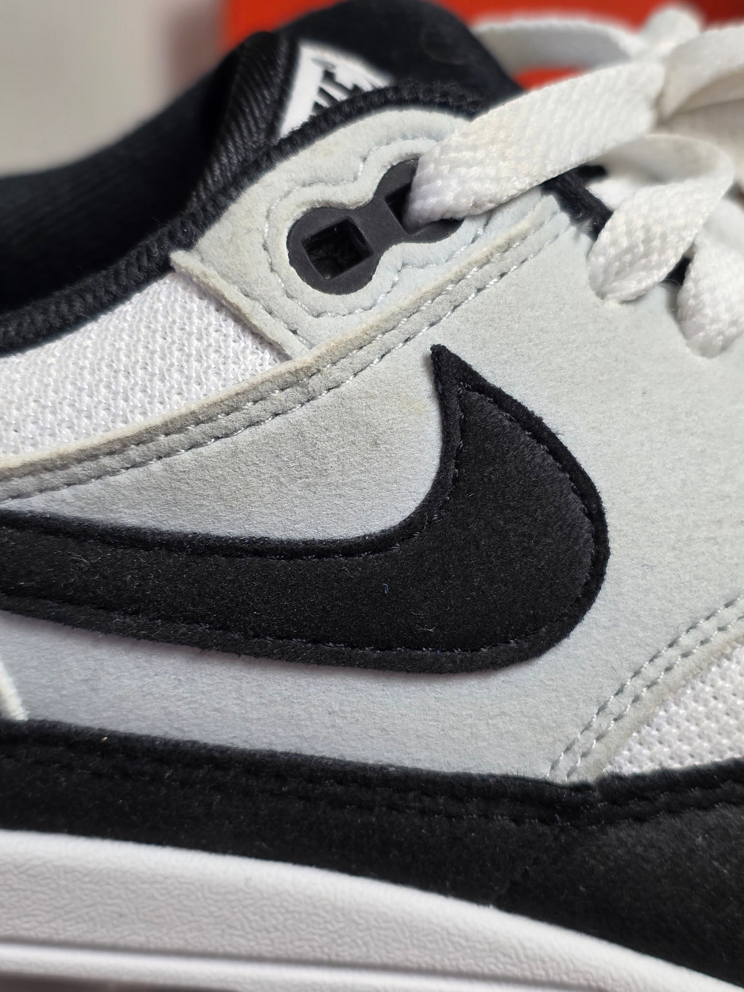 Nike Air Max 1 Black White maat 41