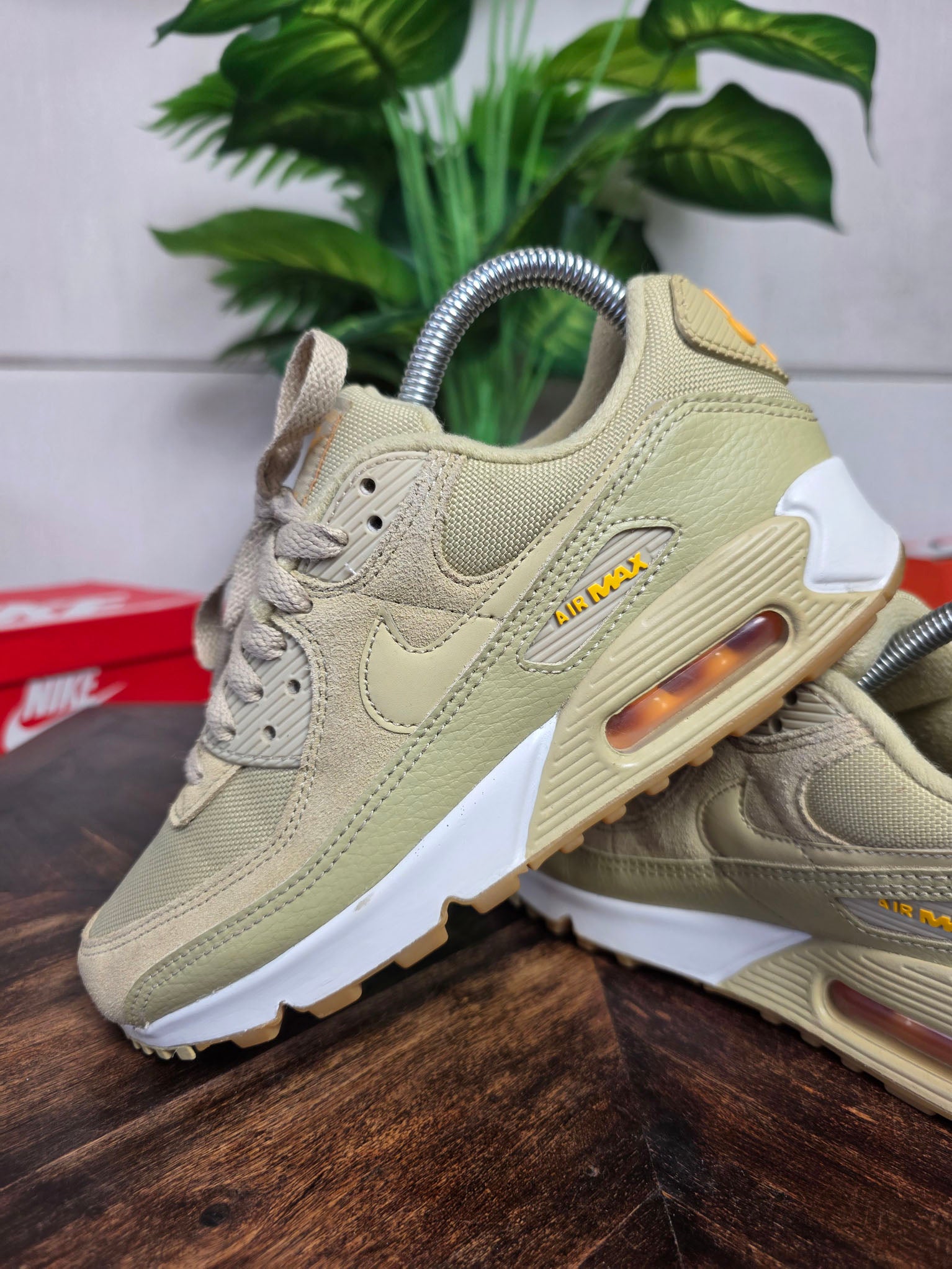 Nike Air Max 90 Wheat Grass maat 37,5