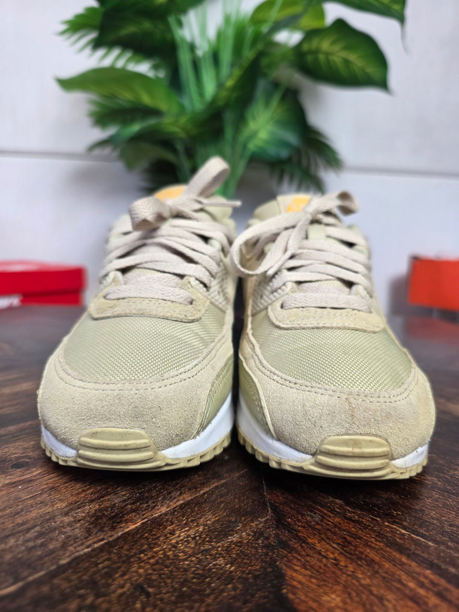 Nike Air Max 90 Wheat Grass maat 37,5