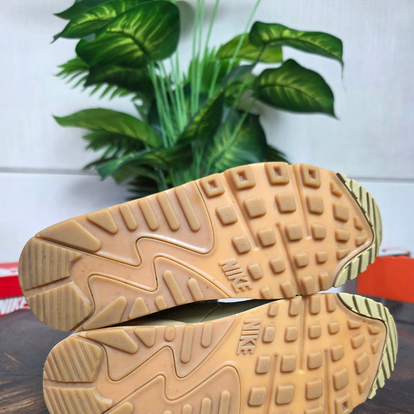 Nike Air Max 90 Wheat Grass maat 37,5