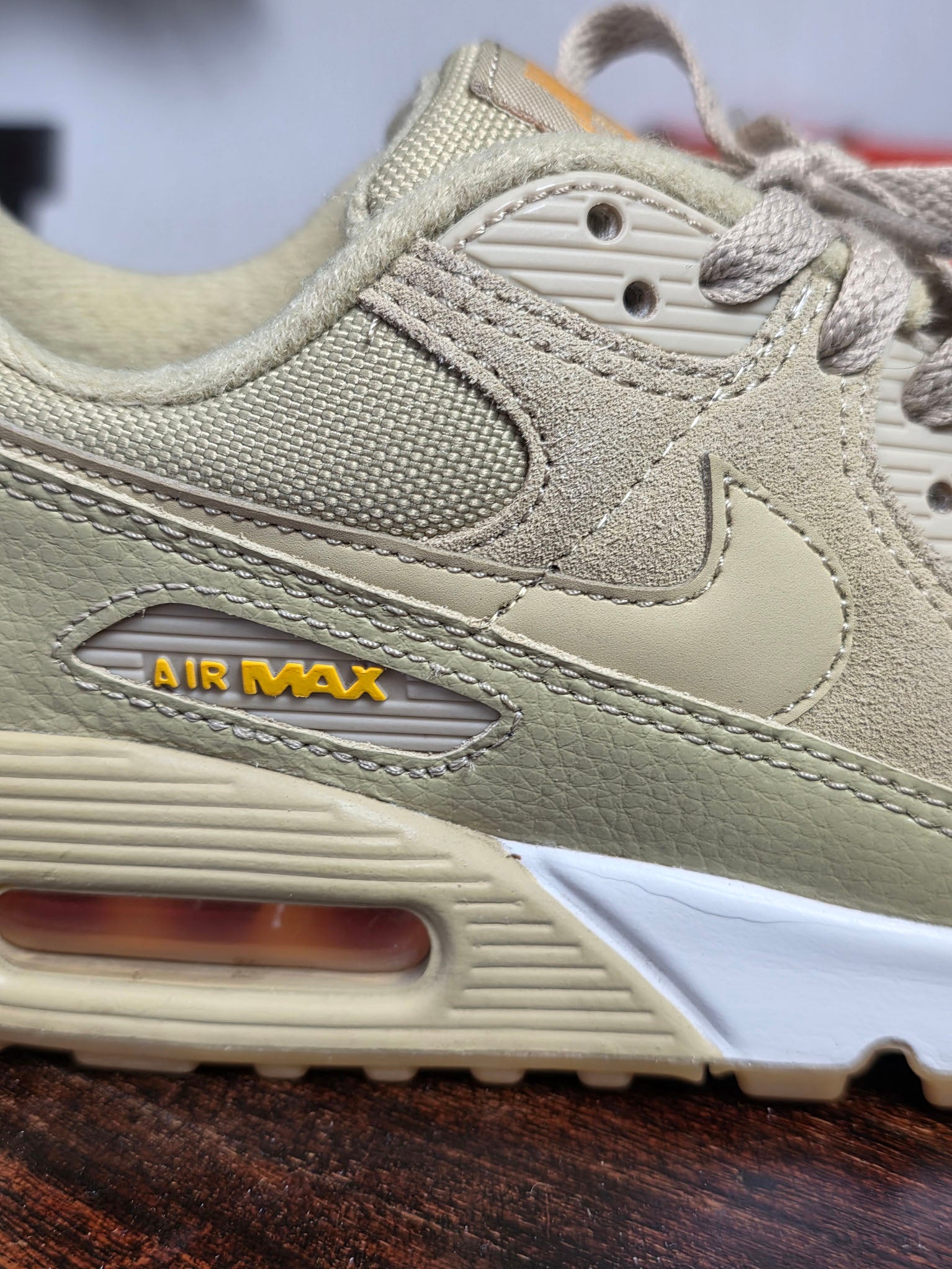 Nike Air Max 90 Wheat Grass maat 37,5