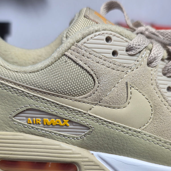 Nike Air Max 90 Wheat Grass maat 37,5