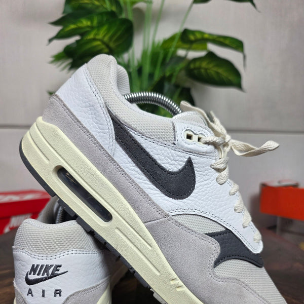Nike Air Max 1 Greyscale maat 43