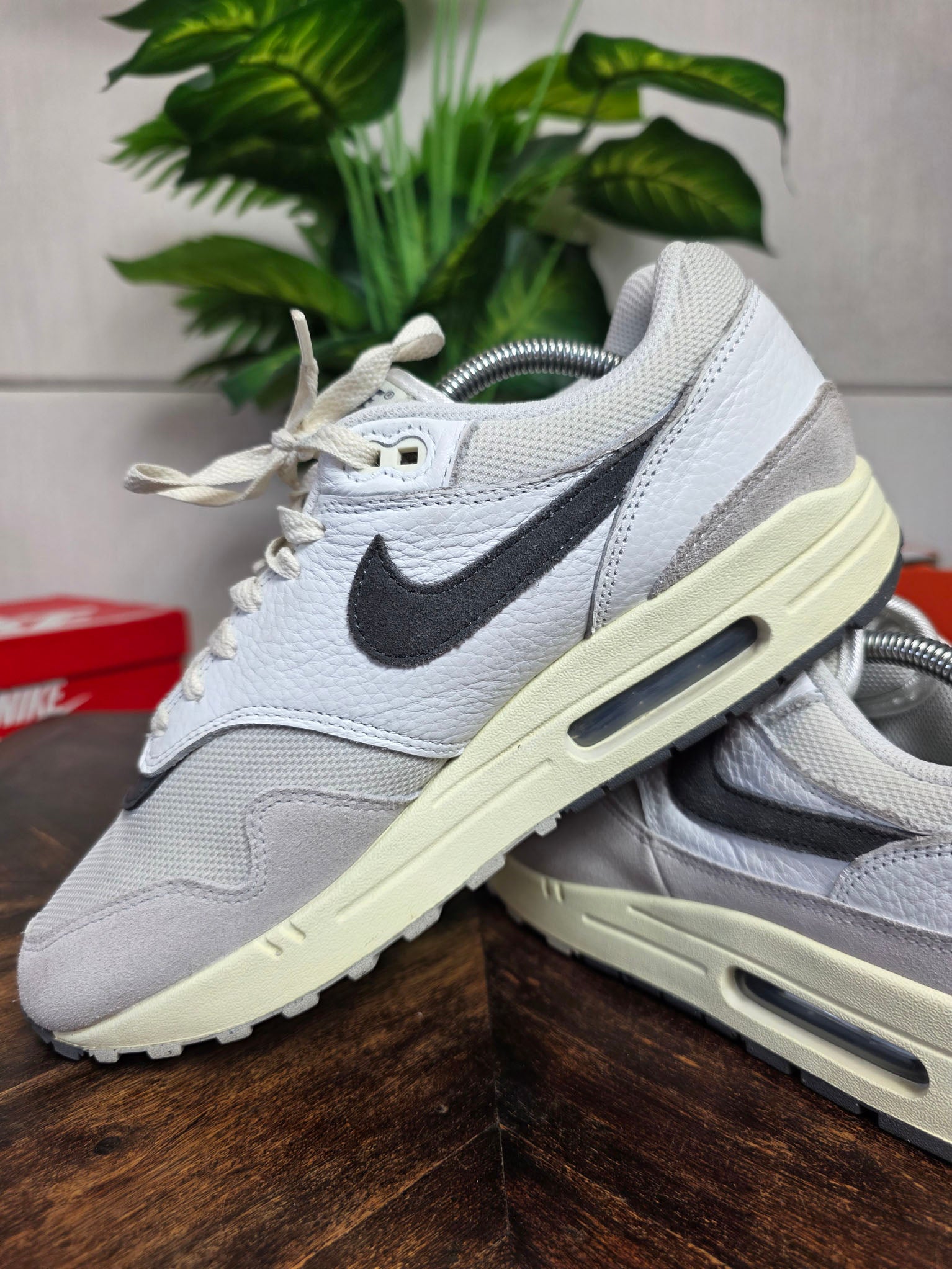 Nike Air Max 1 Greyscale maat 43