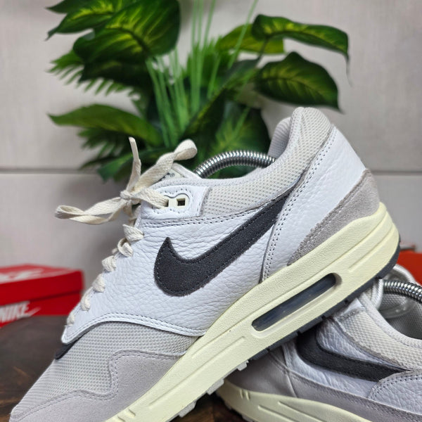 Nike Air Max 1 Greyscale maat 43