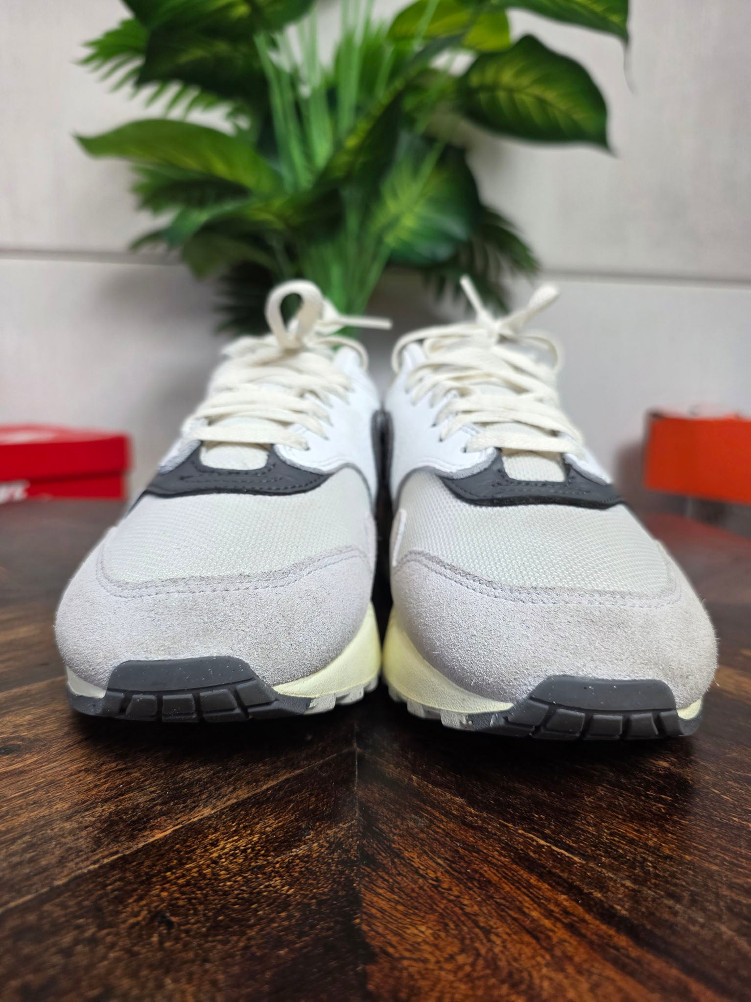 Nike Air Max 1 Greyscale maat 43