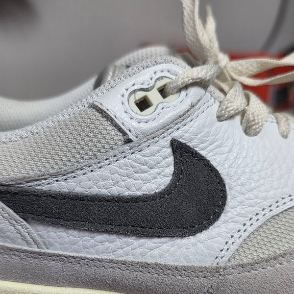 Nike Air Max 1 Greyscale maat 43