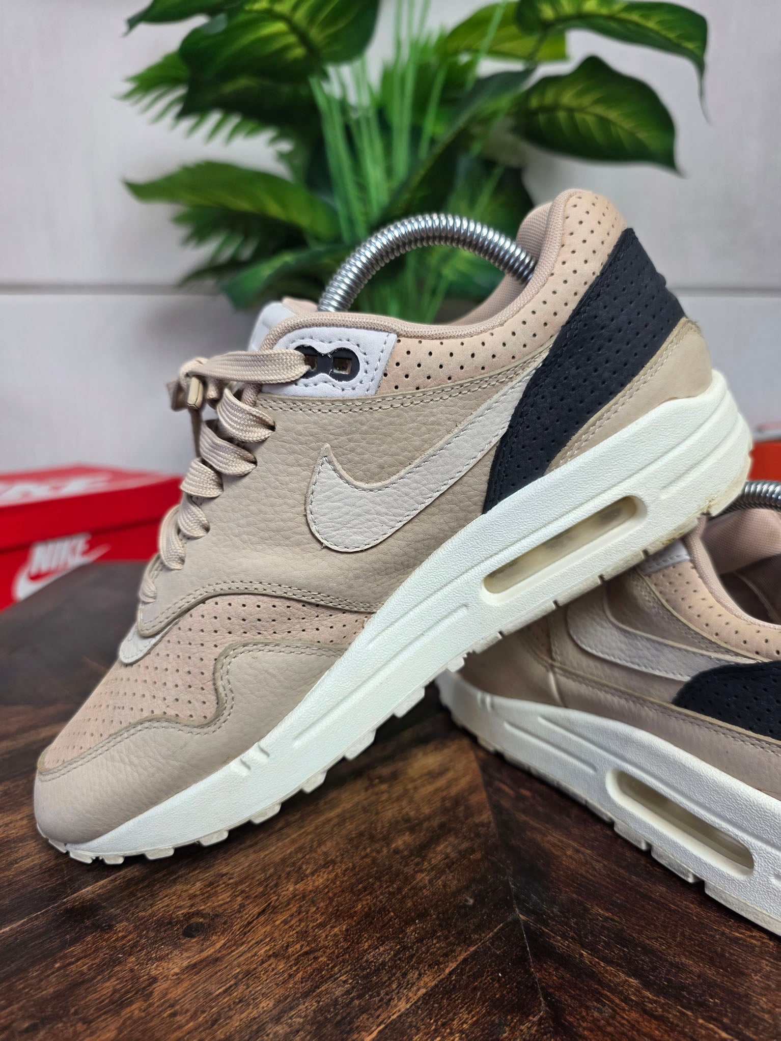 Nike Air Max 1 Pinnacle Mushroom maat 40,5