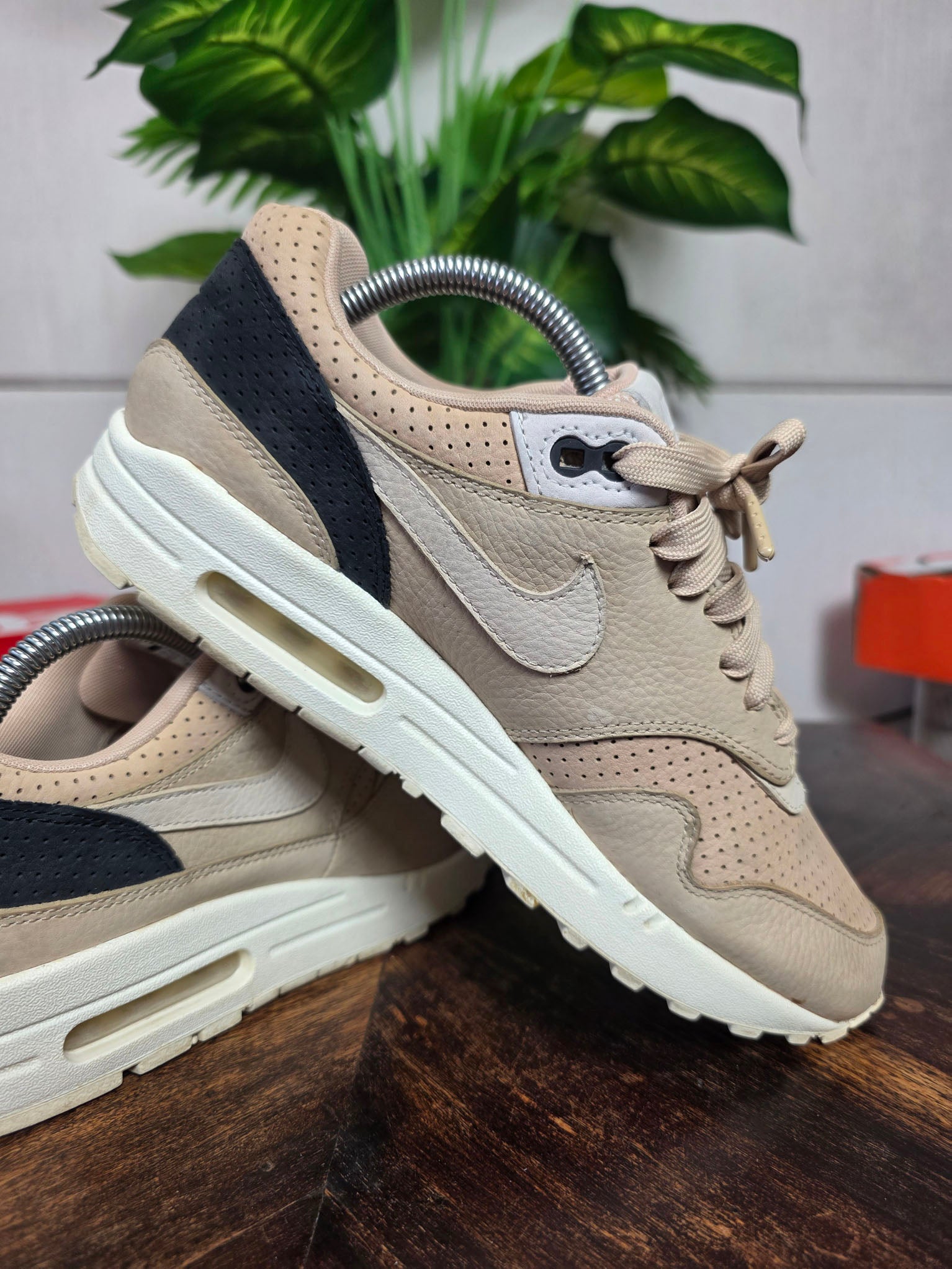 Nike Air Max 1 Pinnacle Mushroom maat 40,5