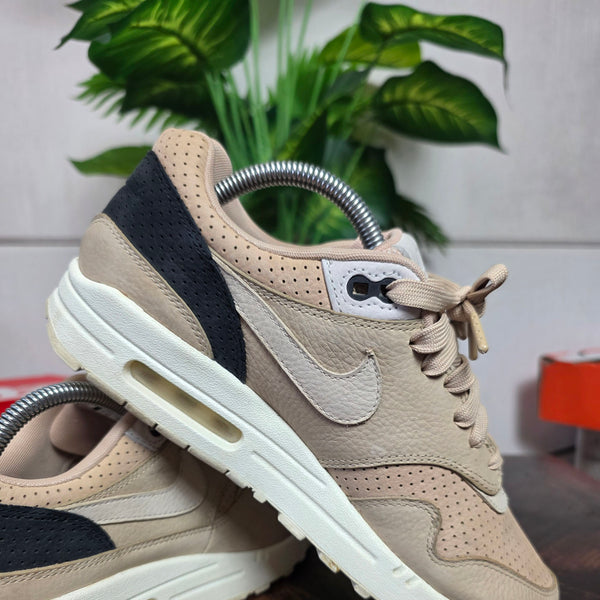 Nike Air Max 1 Pinnacle Mushroom maat 40,5