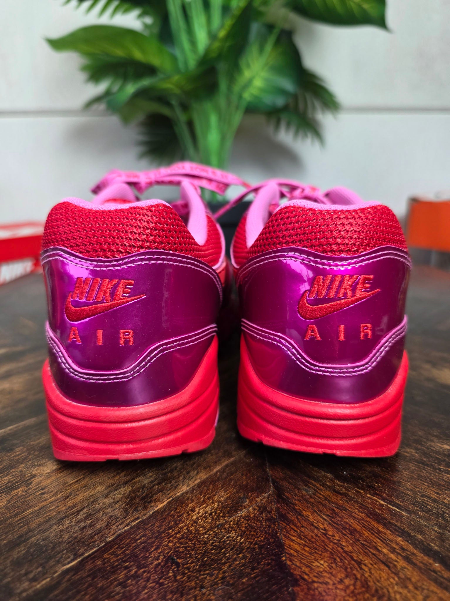 Nike Air Max 1 Valentine's Day Playful Pink maat 44,5
