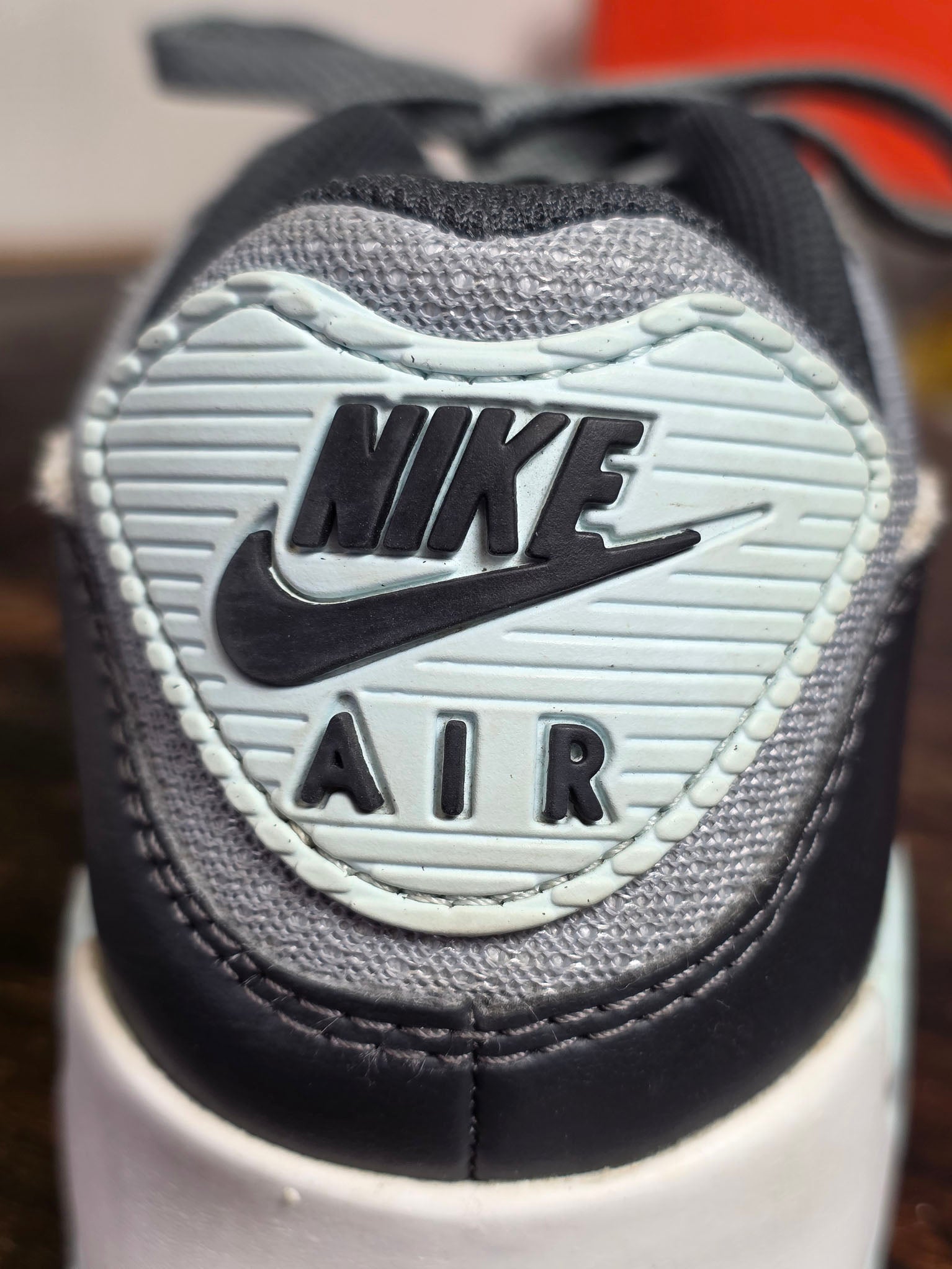 Nike Air Max 90 Light Pumice Smoke Grey maat 40