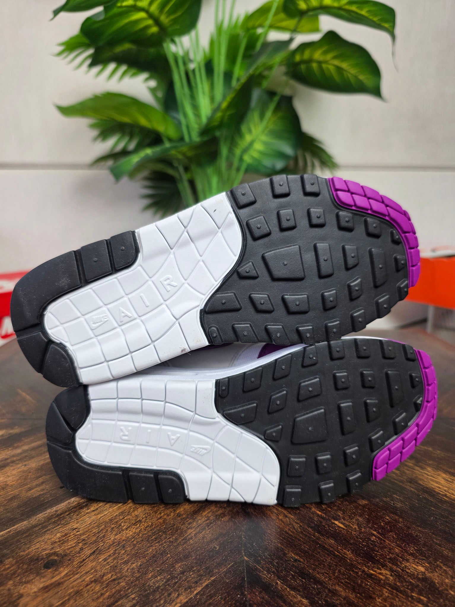Nike Air Max 1 Bold Berry maat 36