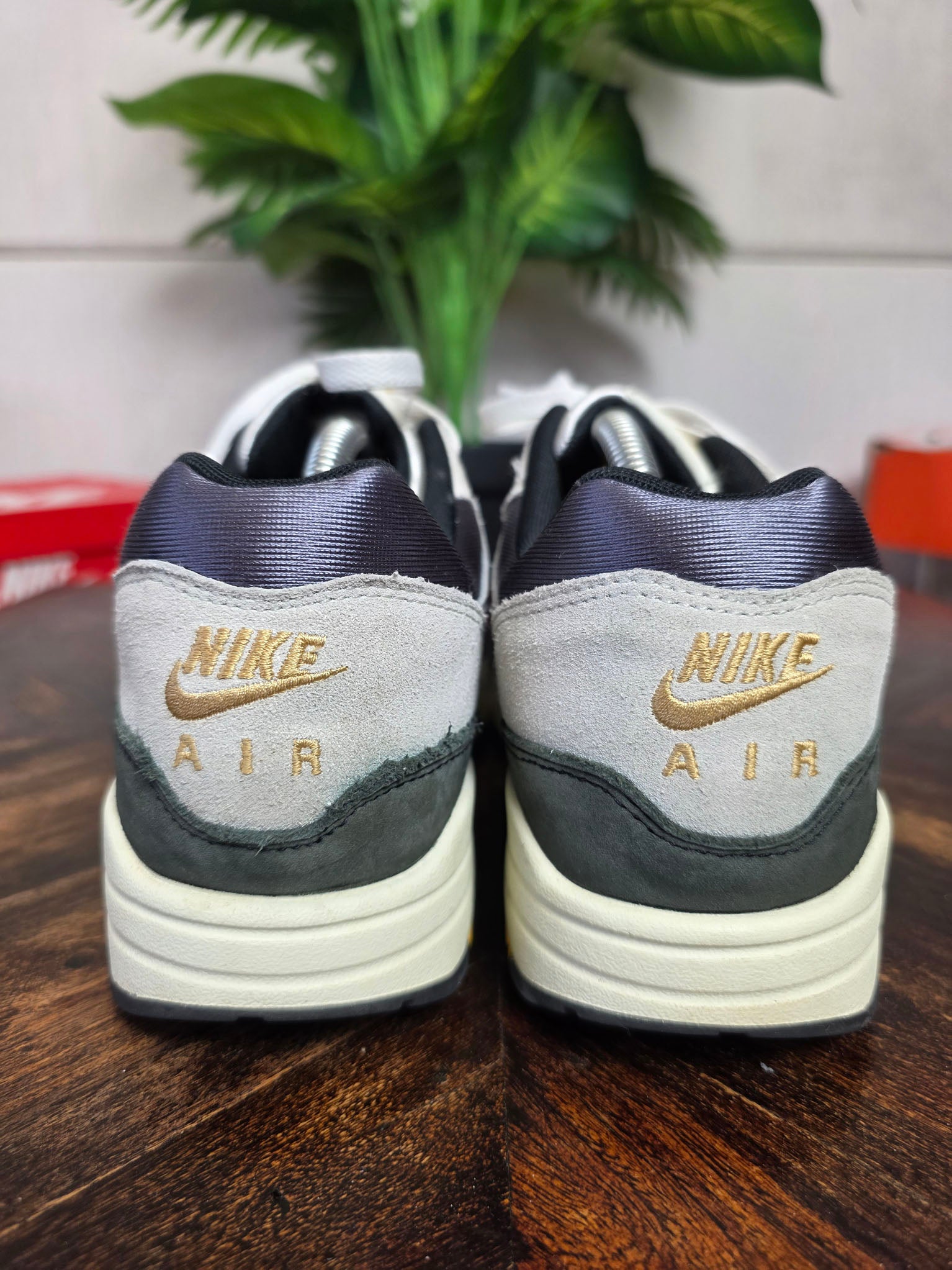 Nike Air Max 1 "Athletic Department" maat 43