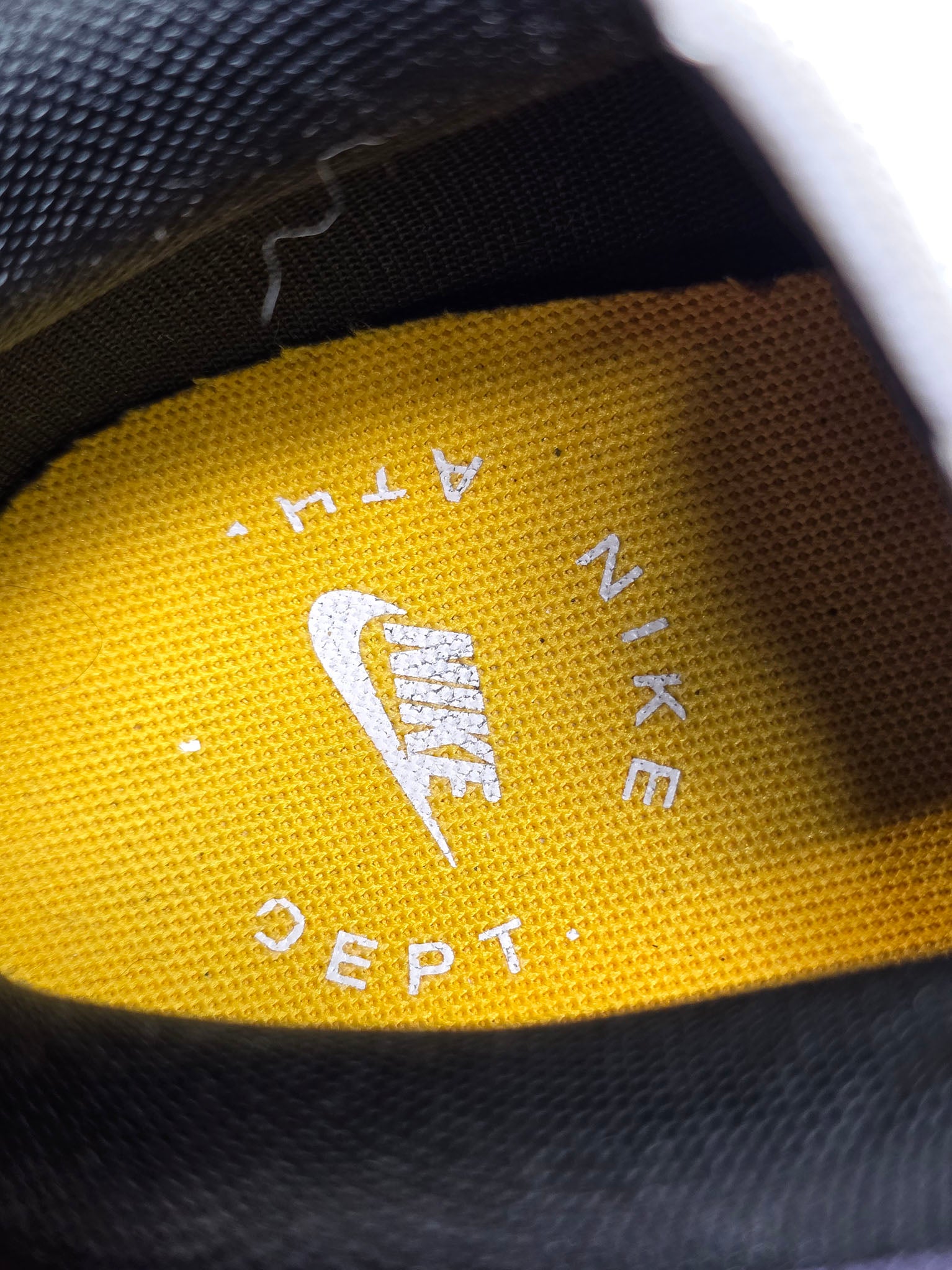 Nike Air Max 1 "Athletic Department" maat 43