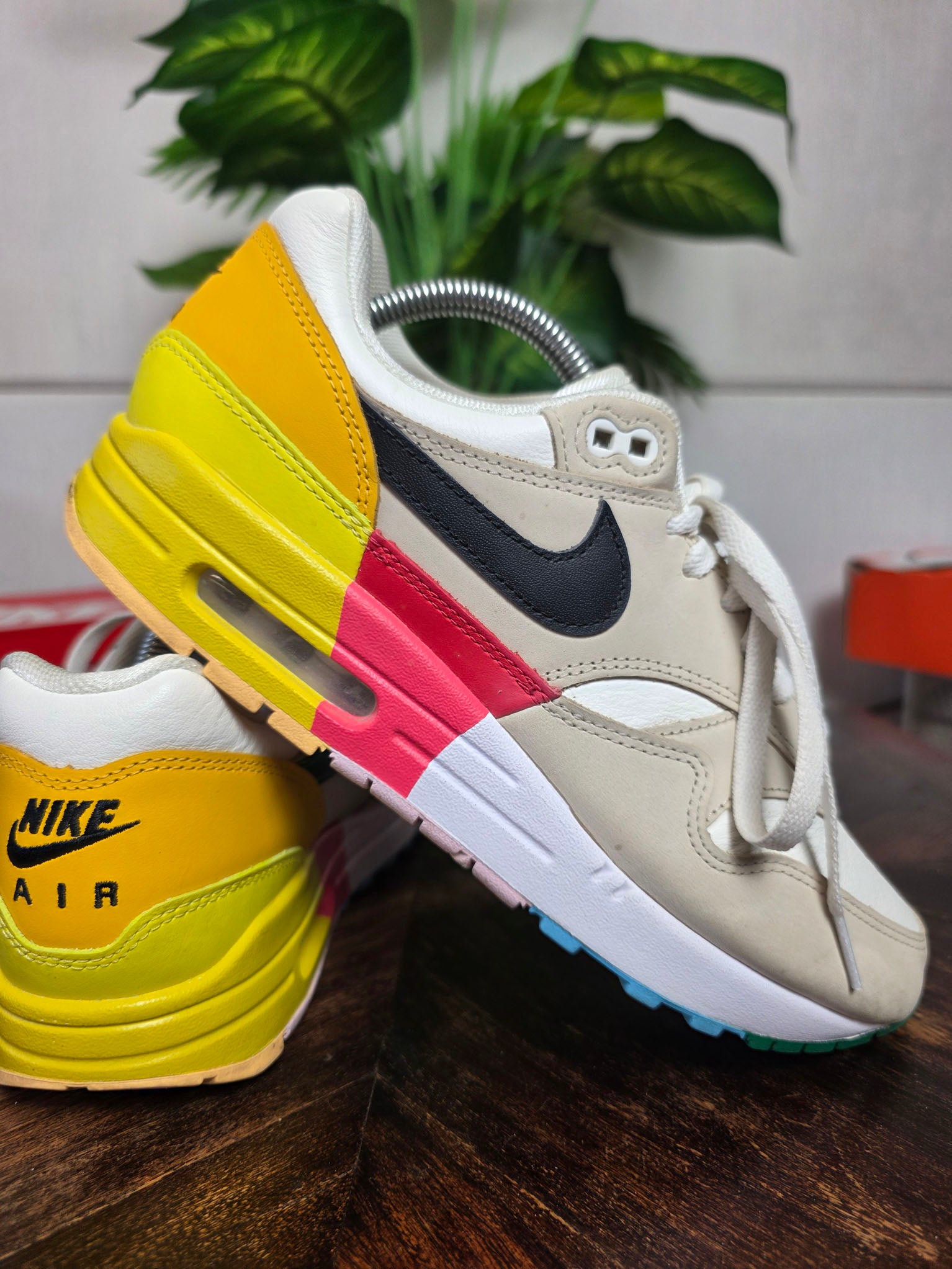 Nike Air Max 1 Multi-Color maat 42
