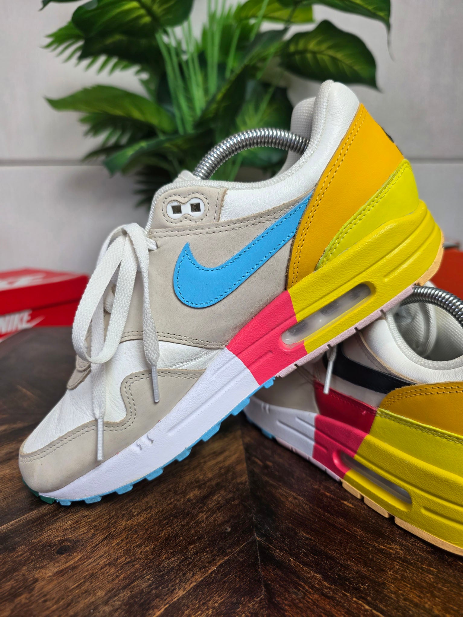 Nike Air Max 1 Multi-Color maat 42