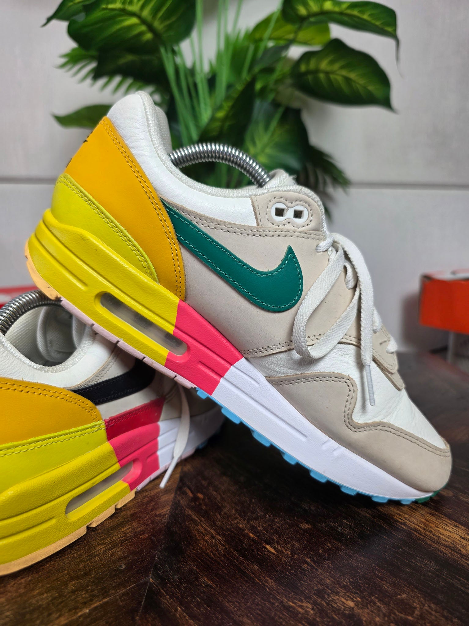 Nike Air Max 1 Multi-Color maat 42