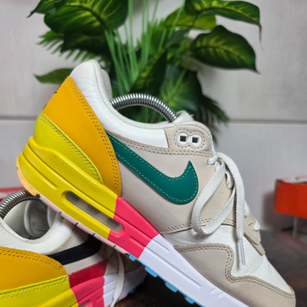 Nike Air Max 1 Multi-Color maat 42
