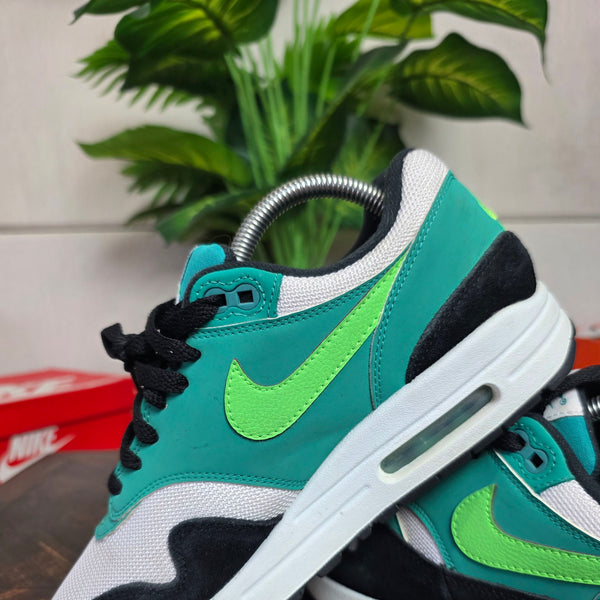 Nike Air Max 1 Neptune Green maat 40