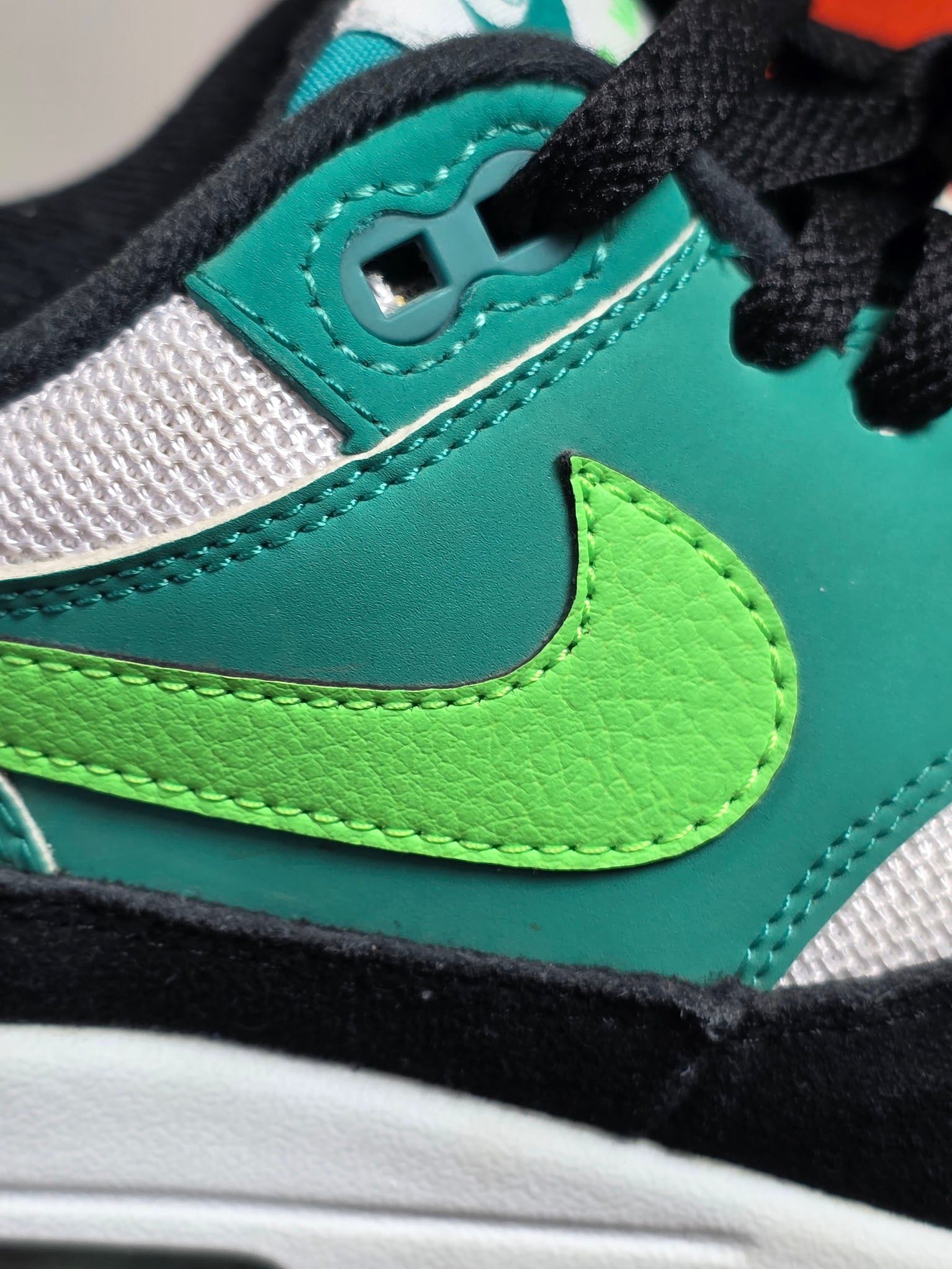 Nike Air Max 1 Neptune Green maat 40