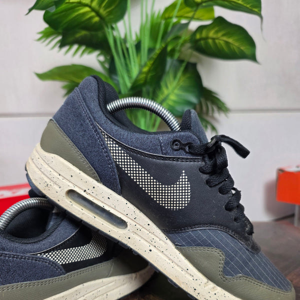 Nike Air Max 1 Medium Olive maat 42,5