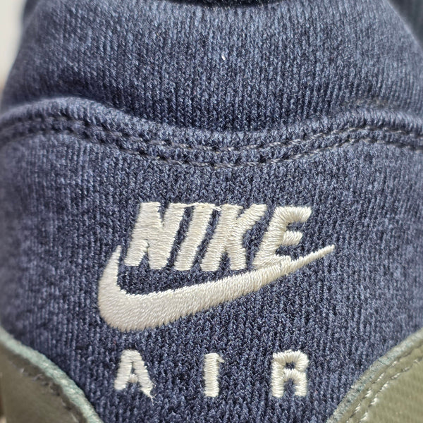 Nike Air Max 1 Medium Olive maat 42,5