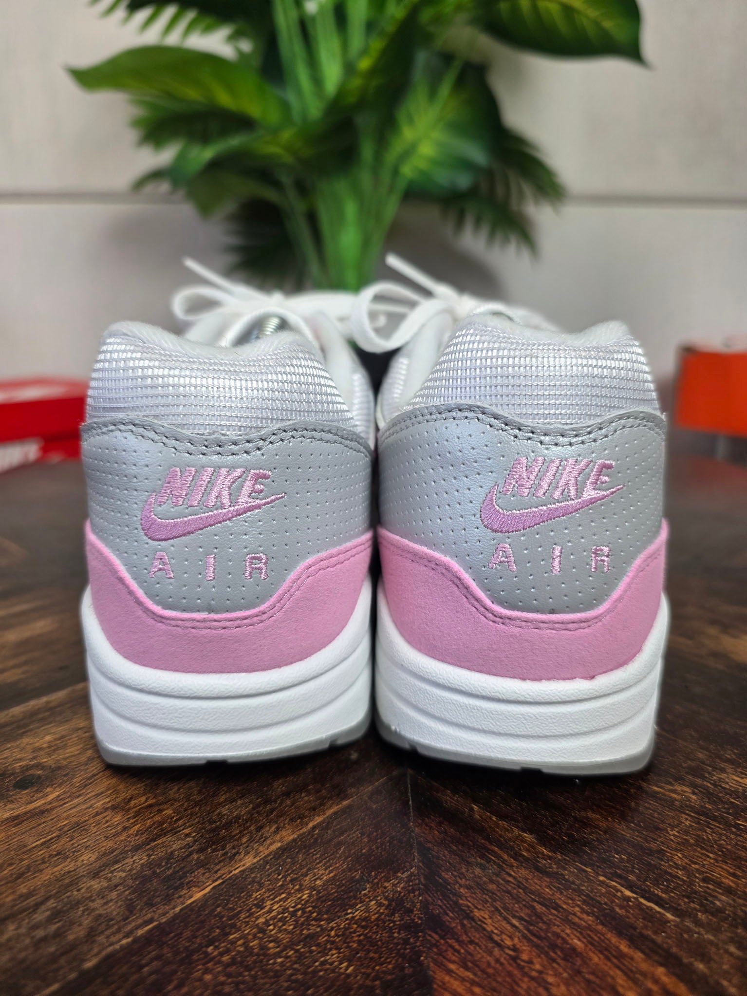 Nike Air Max 1 Pink Rise maat 43