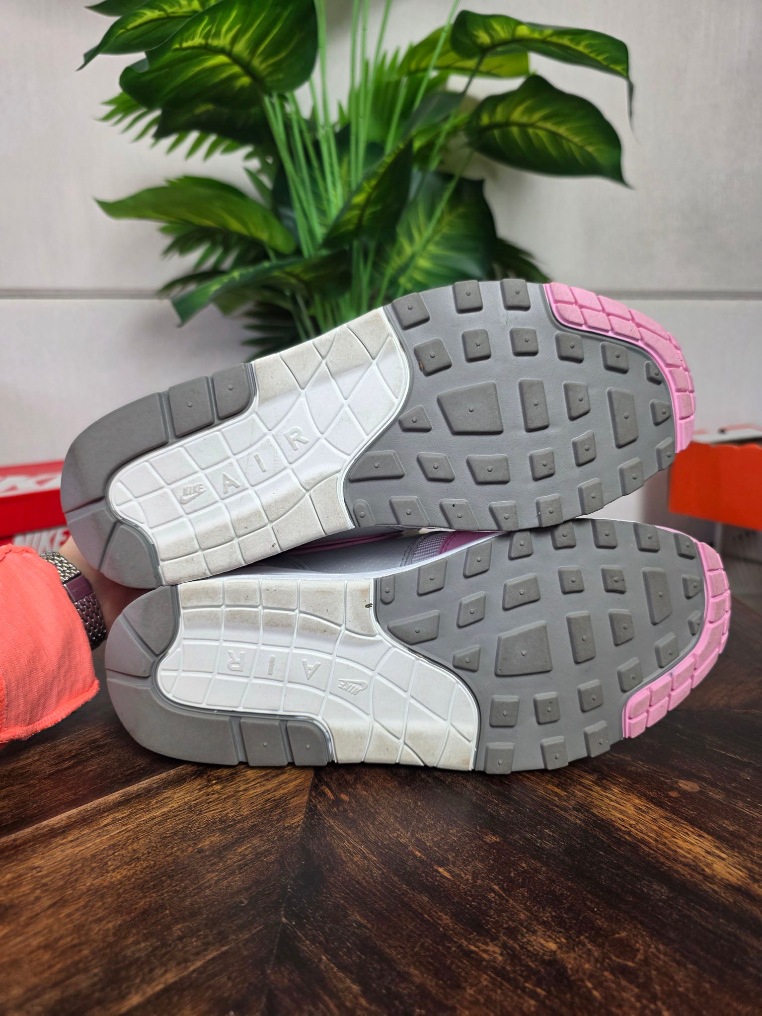 Nike Air Max 1 Pink Rise maat 43