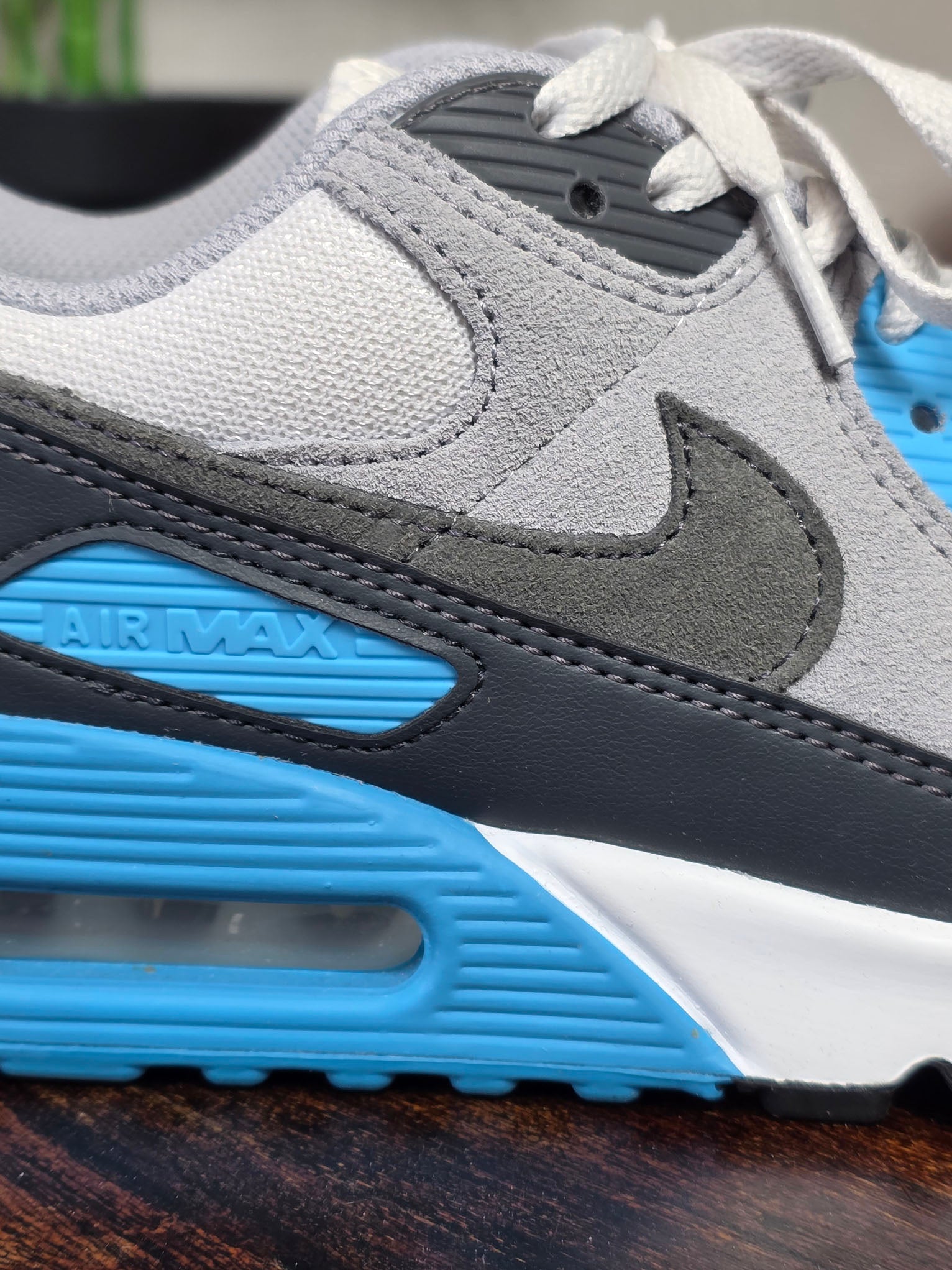 Nike Air Max 90 Blue Lightning maat 43