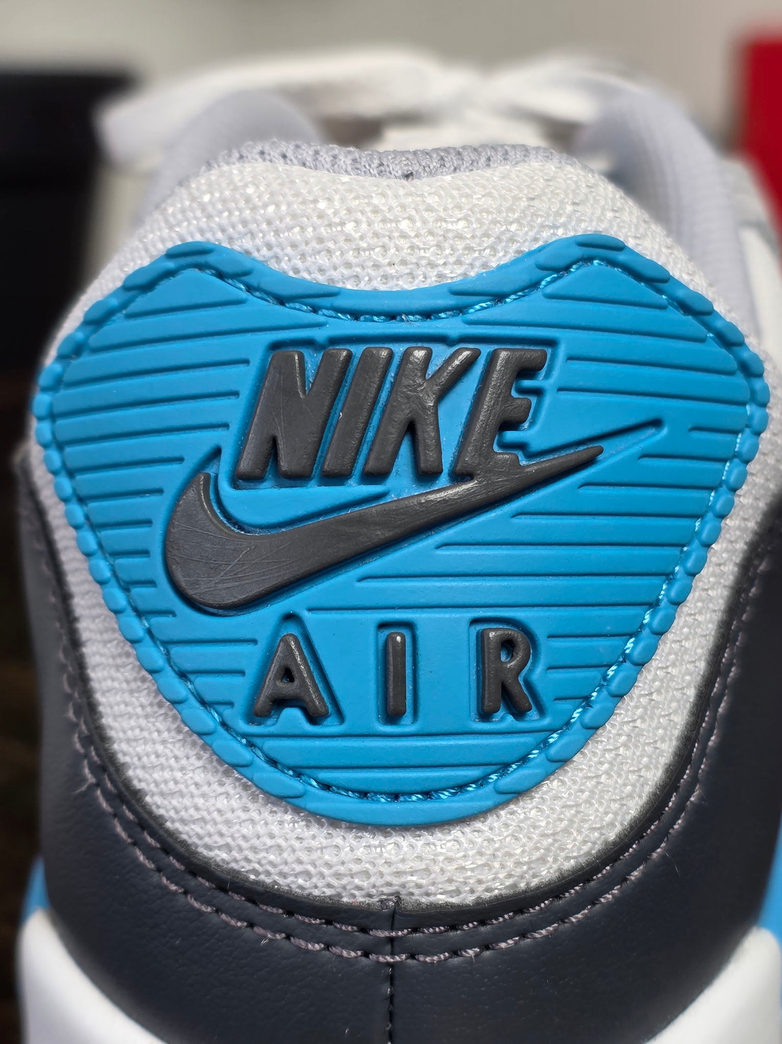 Nike Air Max 90 Blue Lightning maat 43