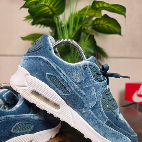 Nike Air Max 90 Lucky Charms Ash Green maat 39