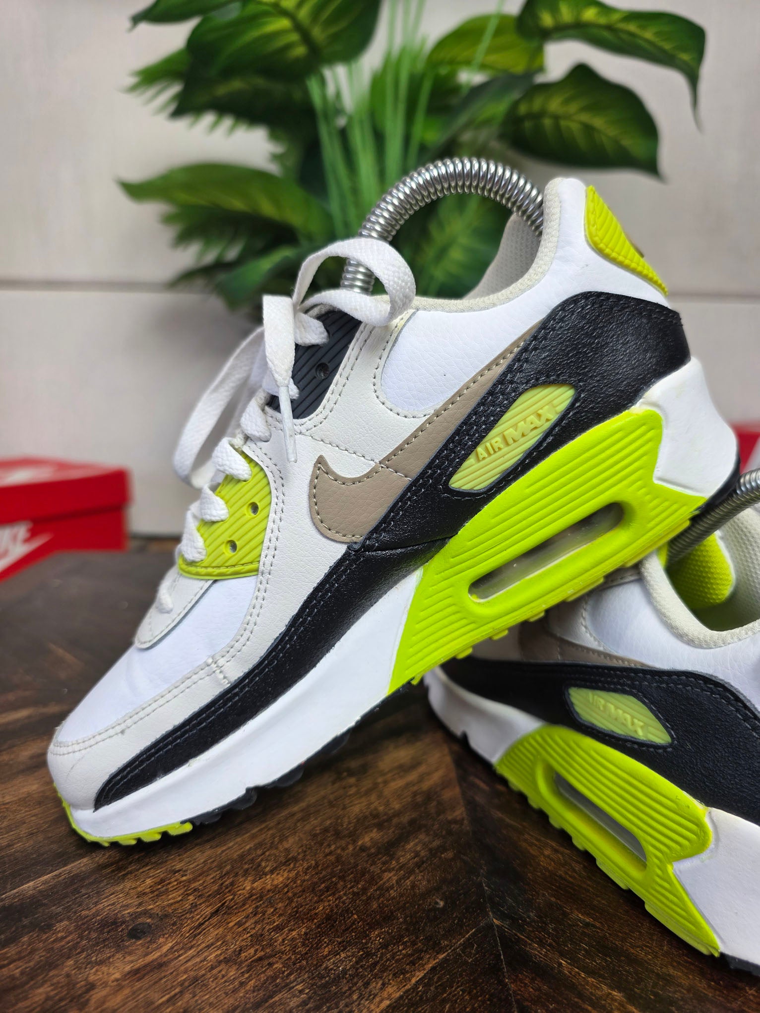 Nike Air Max 90 GS Cyber maat 36