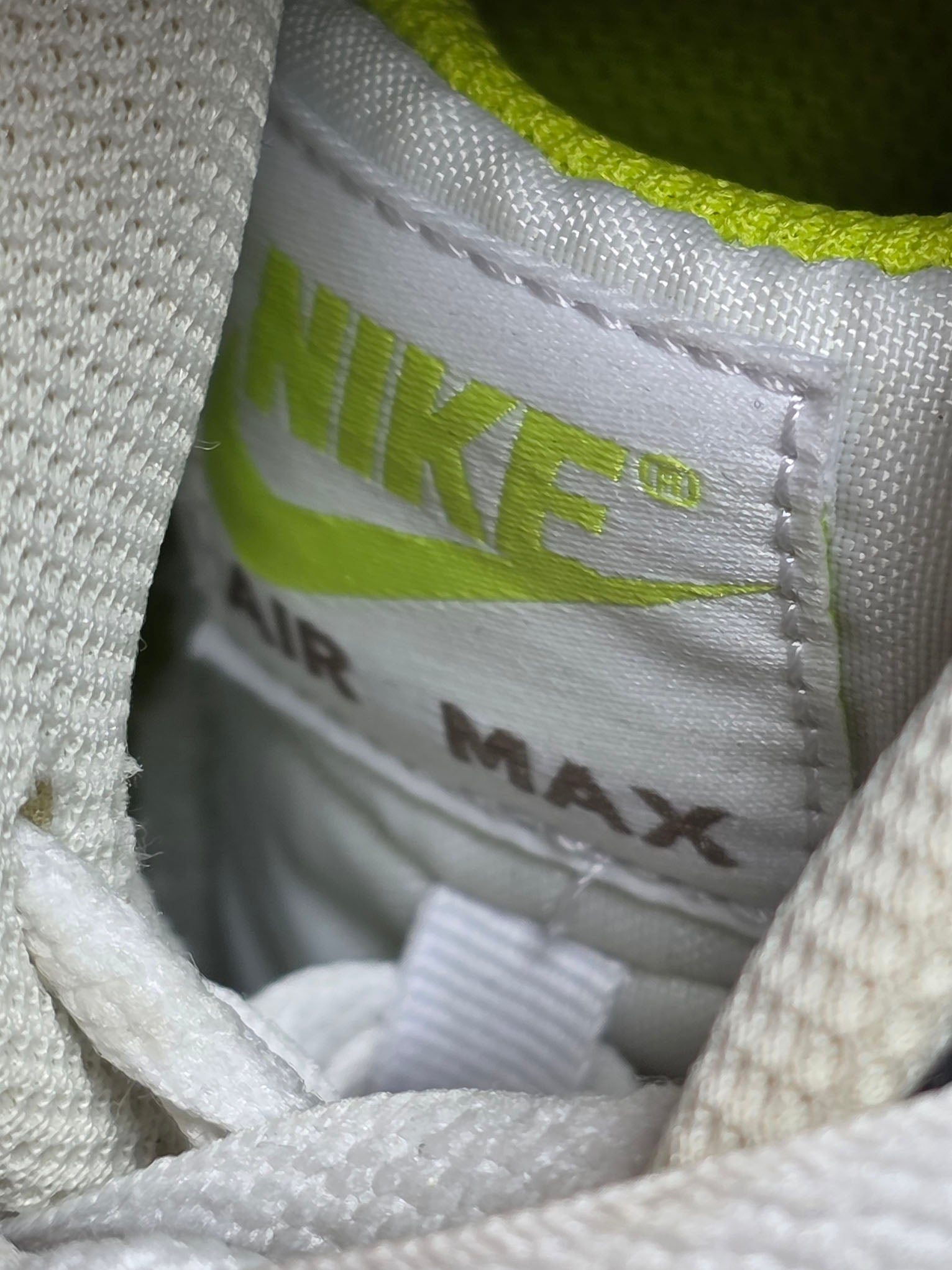 Nike Air Max 90 GS Cyber maat 36