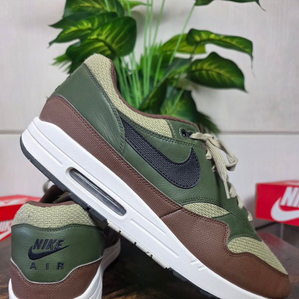 Nike Air Max 1 Essential Premium 