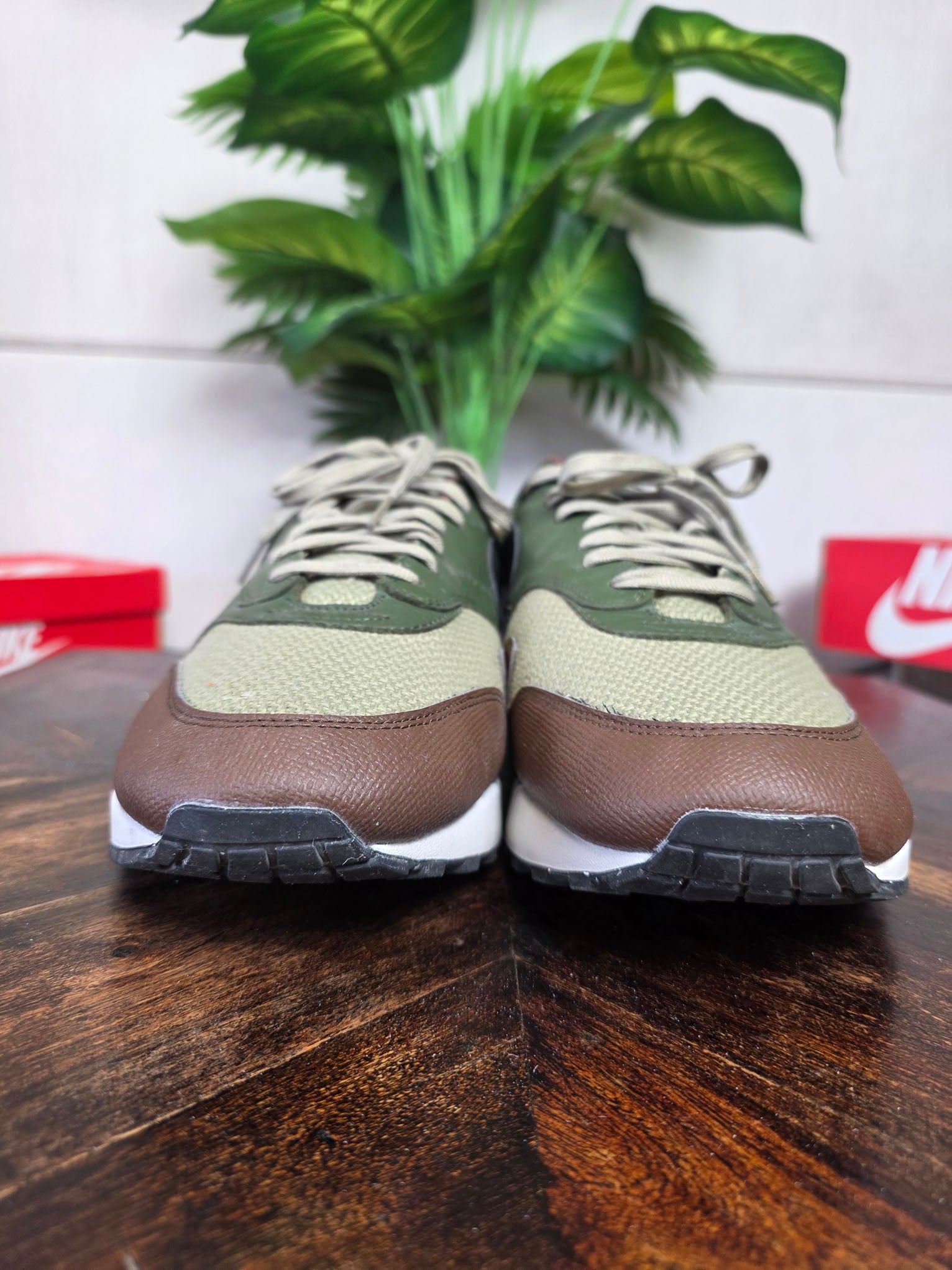 Nike Air Max 1 Essential Premium "Neutral Olive Cacao Wow" maat 51,5