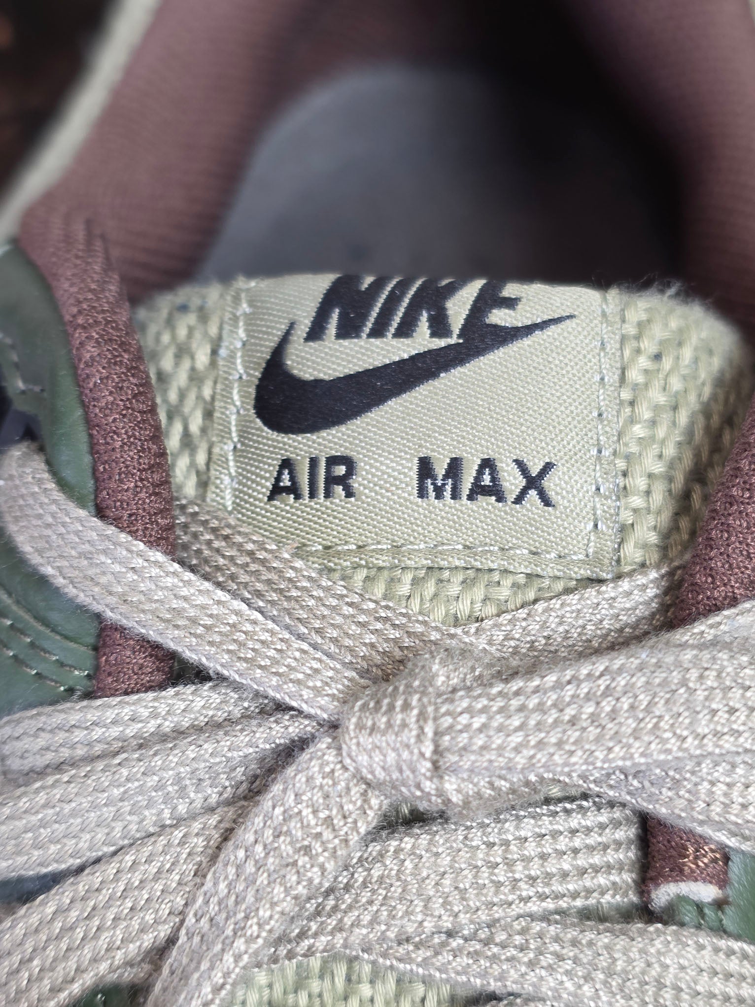 Nike Air Max 1 Essential Premium "Neutral Olive Cacao Wow" maat 51,5