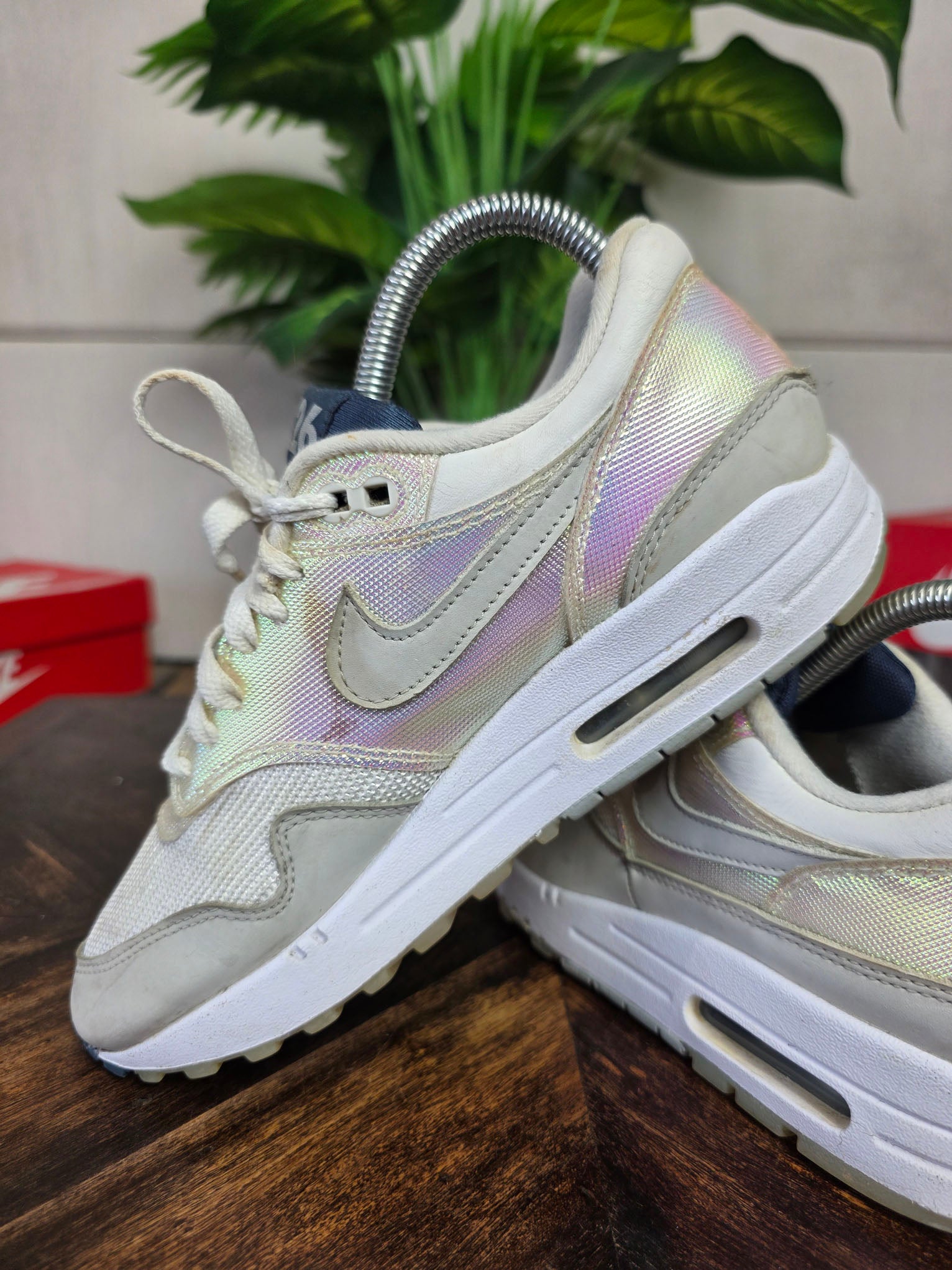 Nike Air Max 1 La Ville Lumière maat 37,5