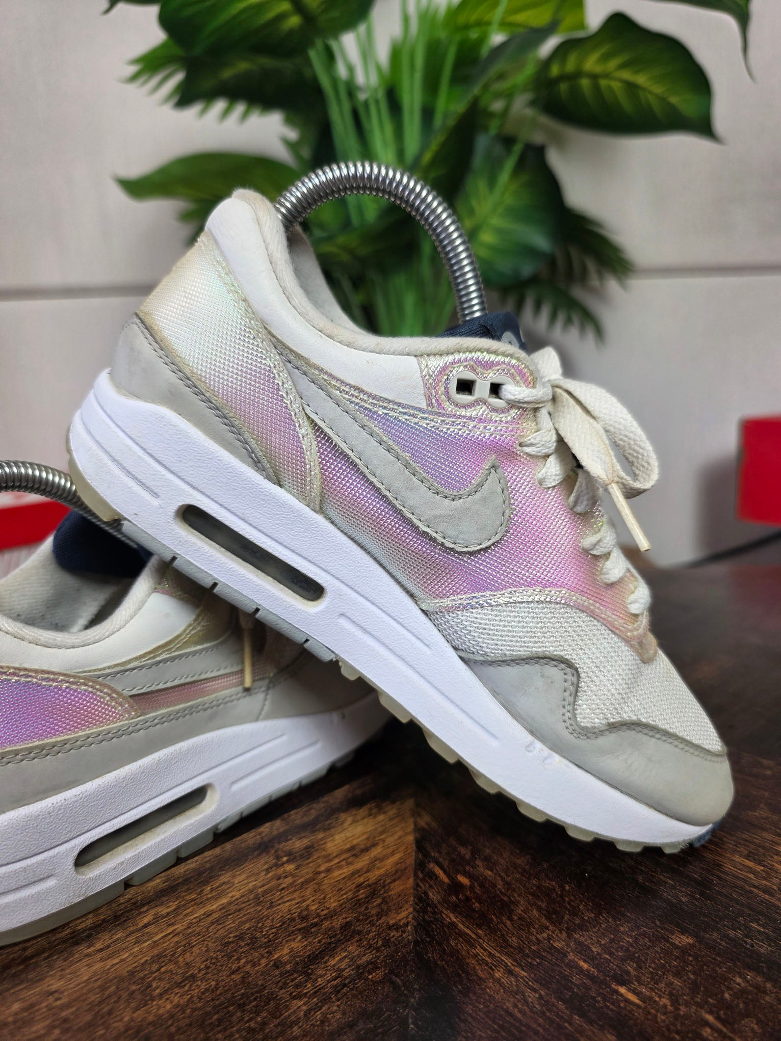 Nike Air Max 1 La Ville Lumière maat 37,5