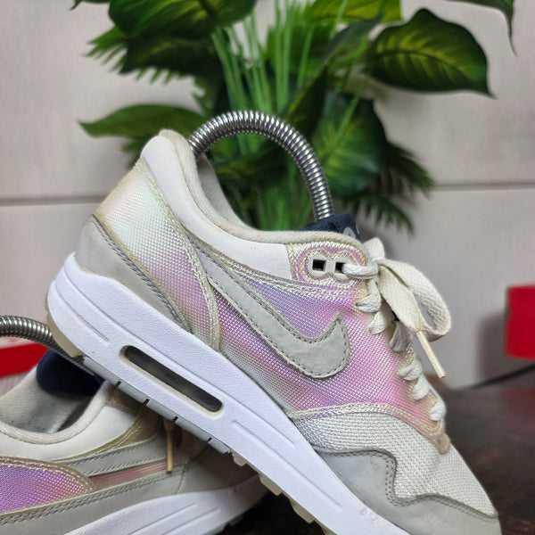 Nike Air Max 1 La Ville Lumière maat 37,5