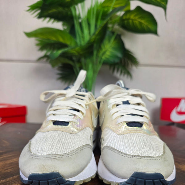 Nike Air Max 1 La Ville Lumière maat 37,5
