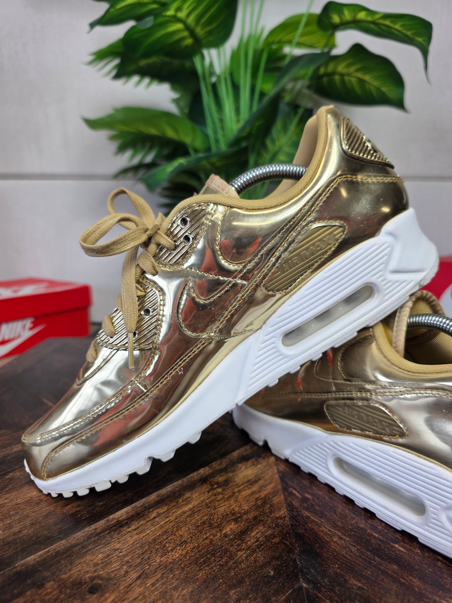Nike Air Max 90 Metallic Gold maat 44