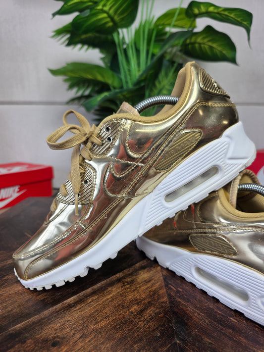 Nike Air Max 90 Metallic Gold maat 44