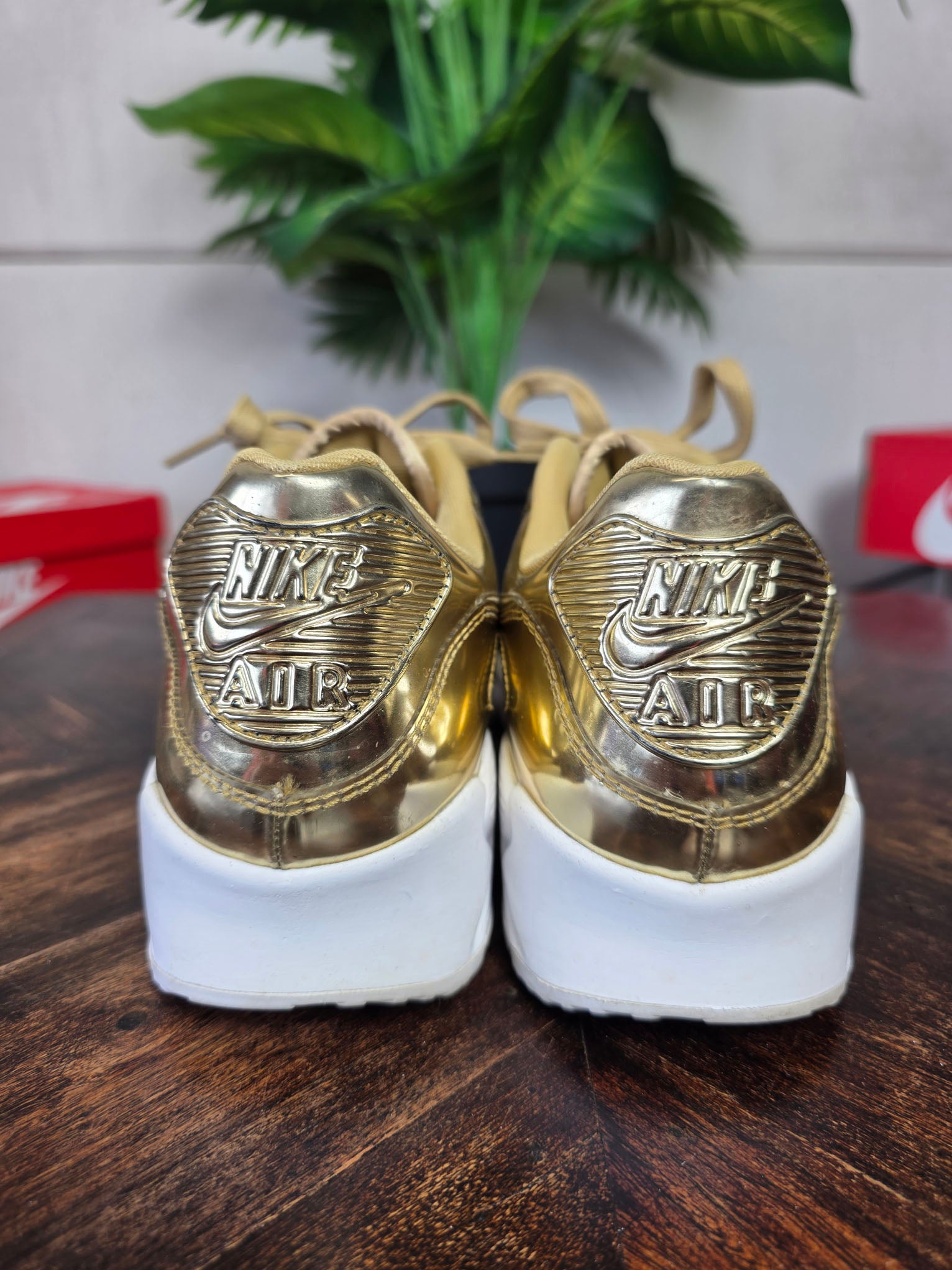 Nike Air Max 90 Metallic Gold maat 44