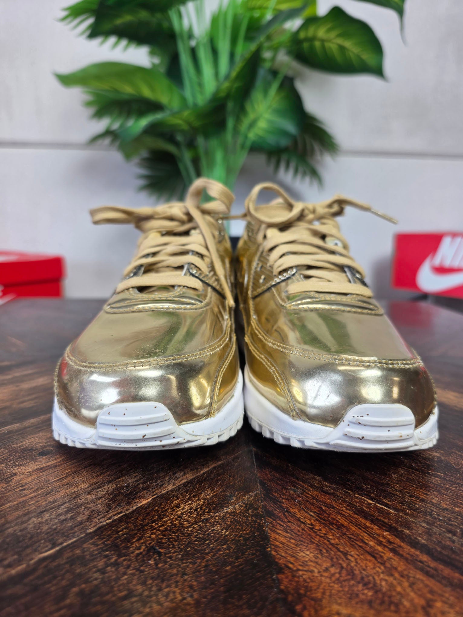 Nike Air Max 90 Metallic Gold maat 44