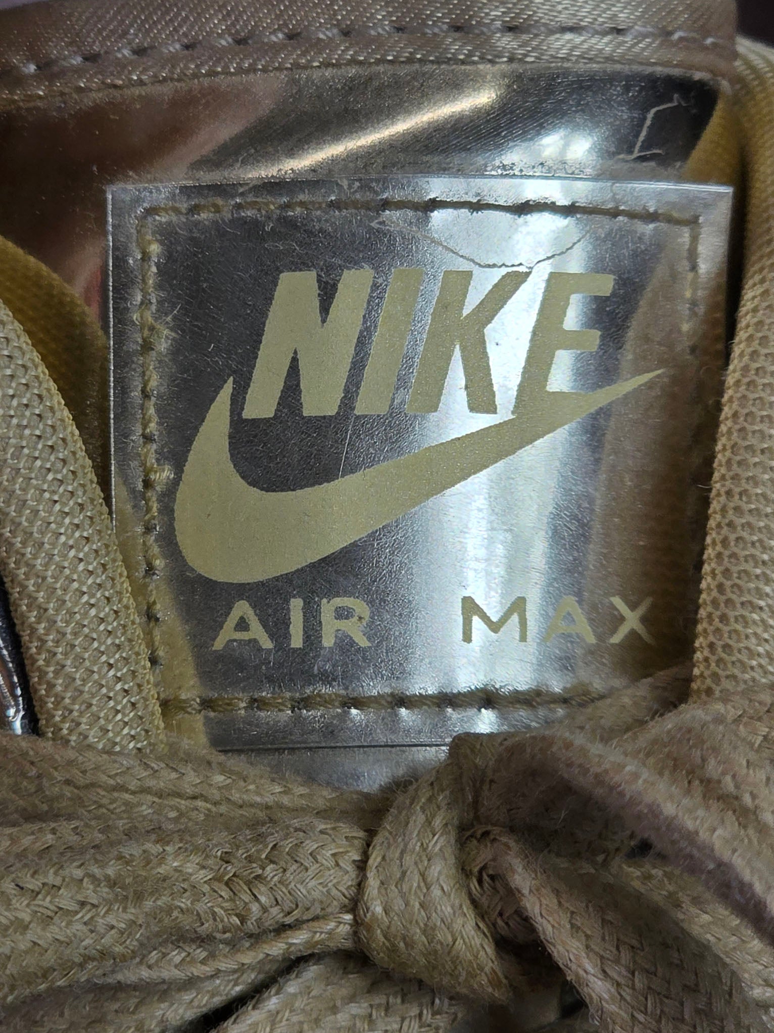 Nike Air Max 90 Metallic Gold maat 44