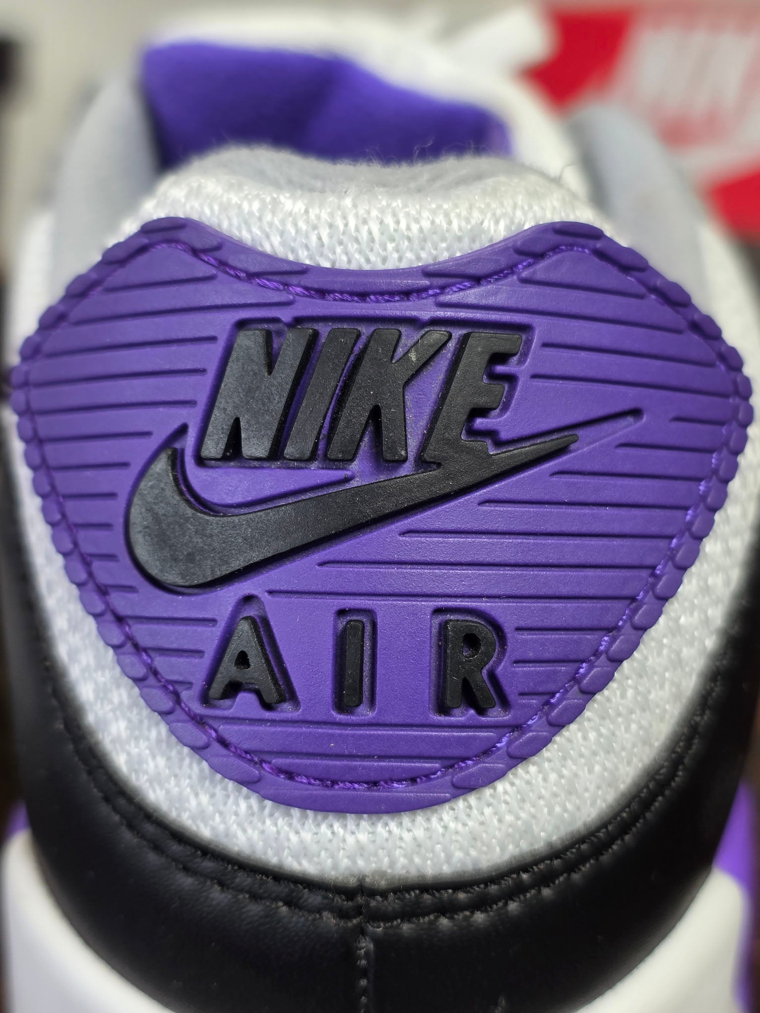 Nike Air Max 90 Hyper Grape maat 42,5
